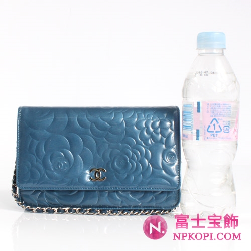 シャネル CHANEL カメリア エナメル ショルダーバッグ ブルー＆シルバー A47421AZWER 【2012年新作】